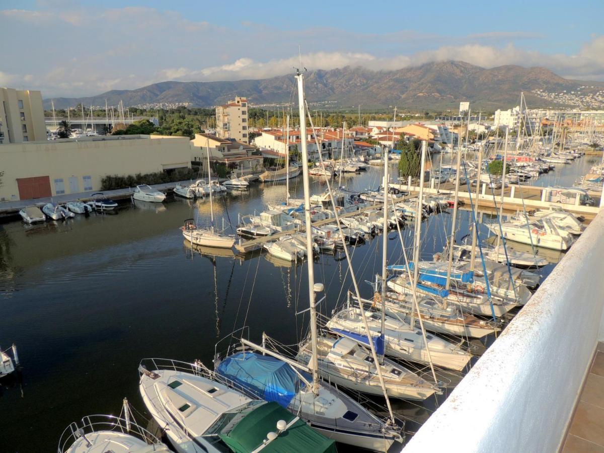 Royal Marine 2 425 Roses - Barneda Appartement Empuriabrava Buitenkant foto